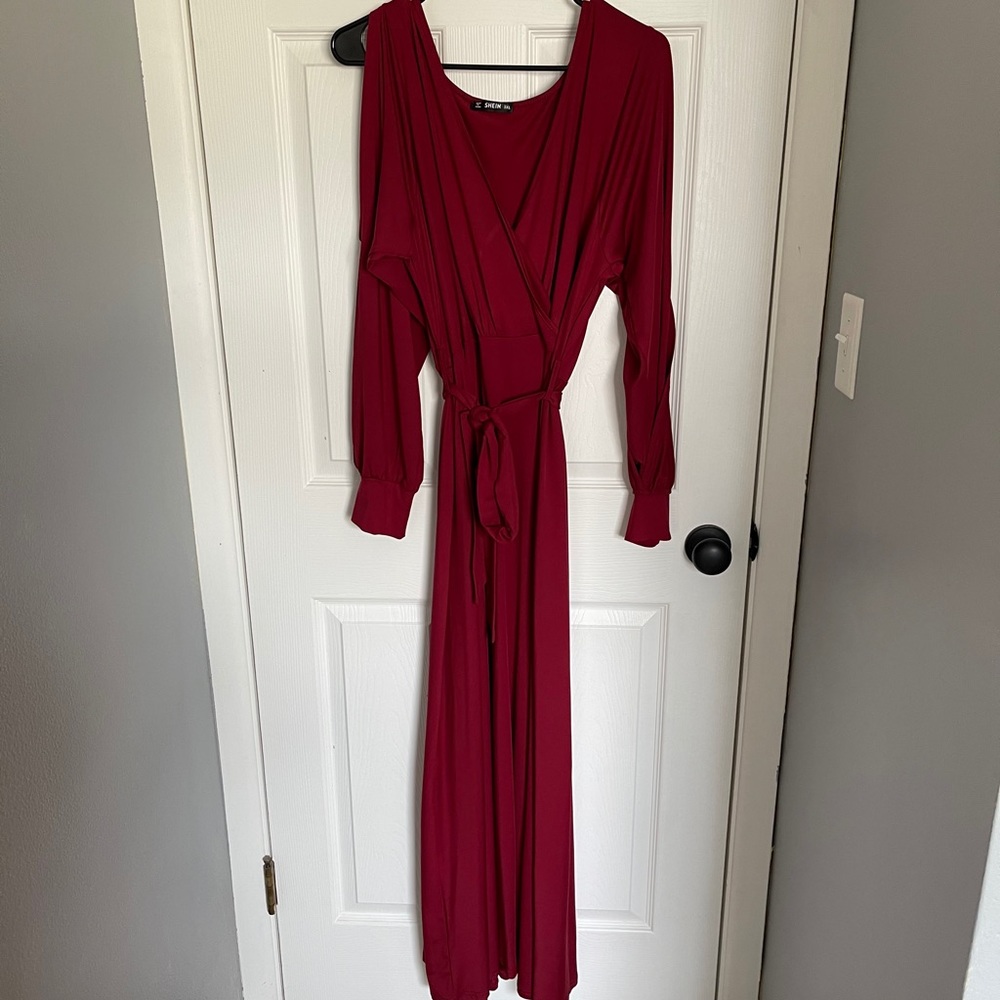 Burgundy Maxi Dress with Cutout Sleeve